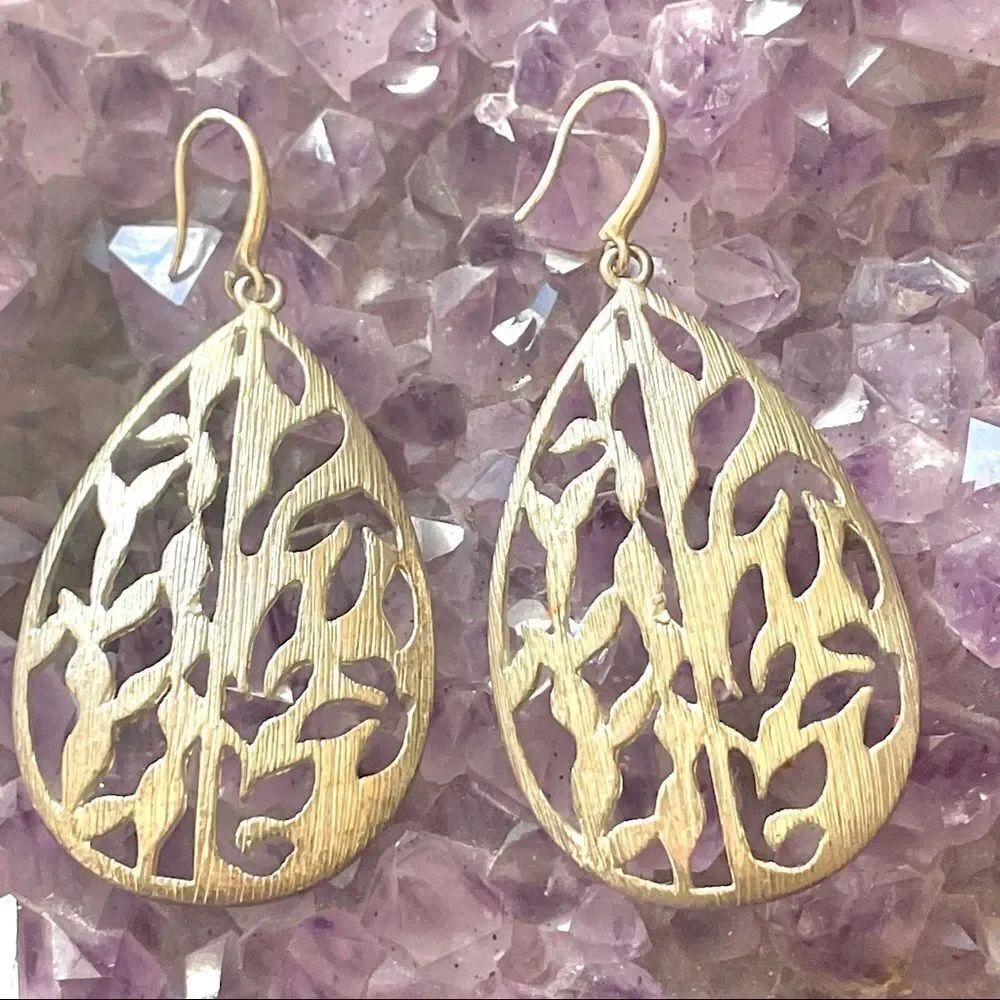Large teardrop dangle earrings - Picture 7 of 8